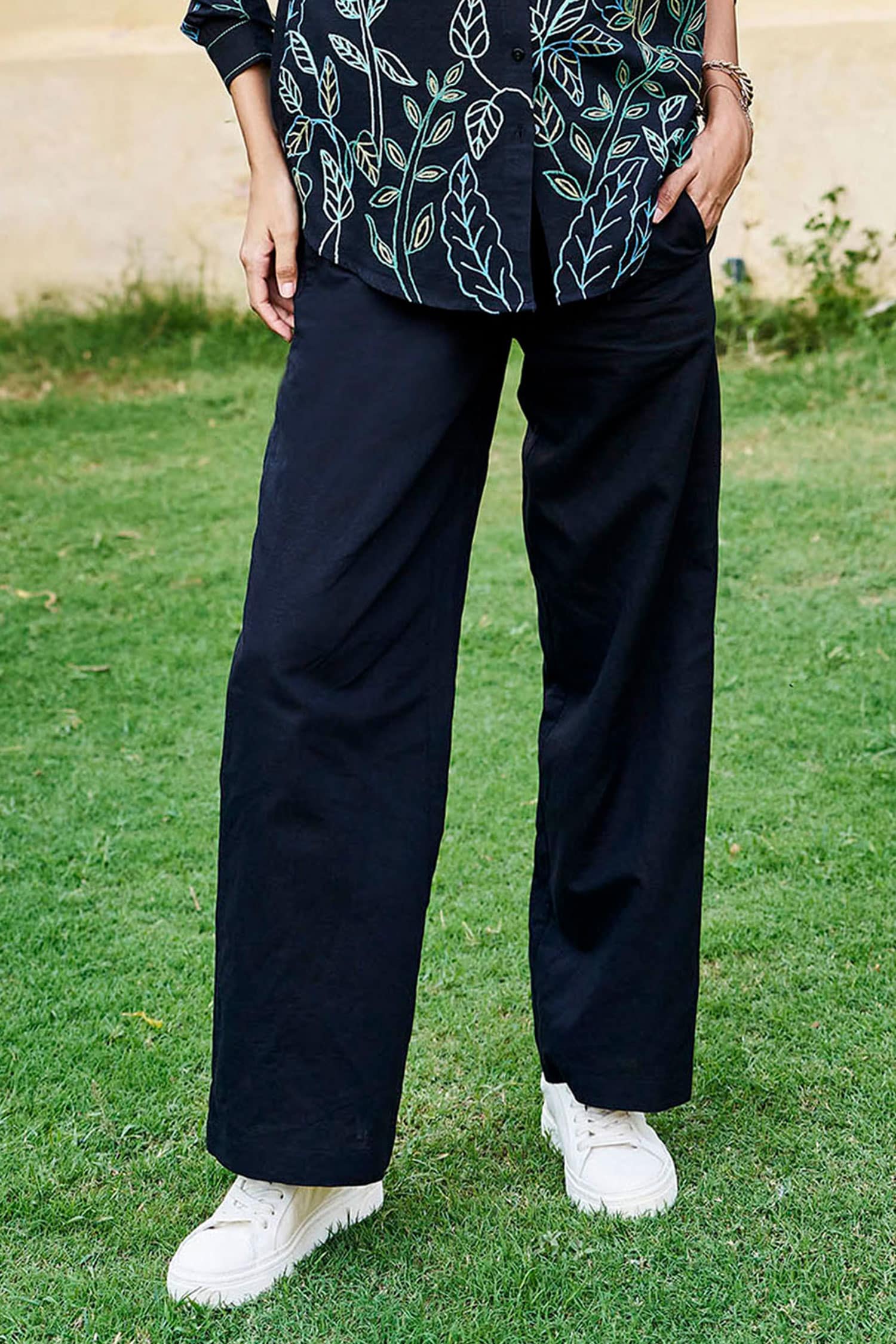 Black 45% Cotton + 55% Modal Hand Lush Sewa Shirt And Pant Set For Women